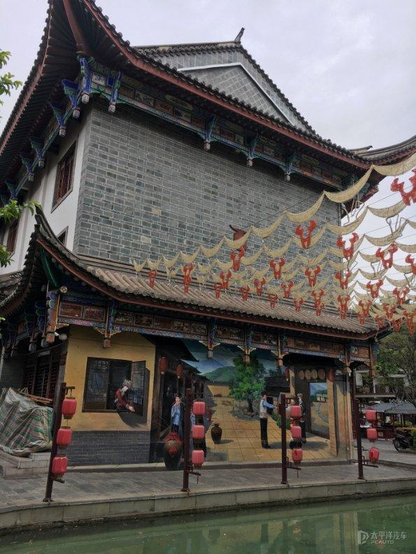 小猫钓鱼游戏龙王版有船